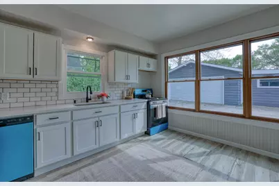 507 NW Barstow St, Waukesha, WI 53188 - Photo 8