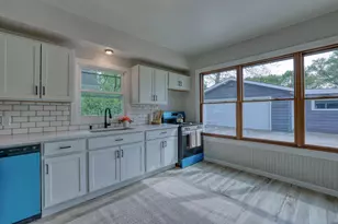 507 NW Barstow St, Waukesha, WI 53188 - Photo 8
