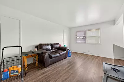 5412 W Mill Rd, Milwaukee, WI 53218 - Photo 10