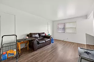5412 W Mill Rd, Milwaukee, WI 53218 - Photo 10