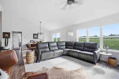 2938  Yahara Dr, Summit, WI 53066 - Photo 12