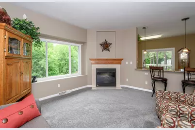 14355 W Lenox Dr, New Berlin, WI 53151 - Photo 8