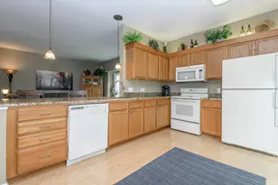14355 W Lenox Dr, New Berlin, WI 53151 - Photo 4