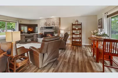 N99W16526  Rustic Ln, Germantown, WI 53022 - Photo 10