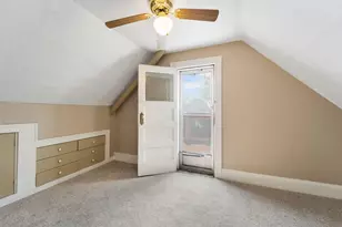 2068 S 68th St, West Allis, WI 53219 - Photo 16