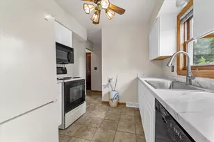 2640 Moraine Ct, Racine, WI 53402 - Photo 18