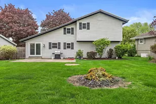 2640 Moraine Ct, Racine, WI 53402 - Photo 6