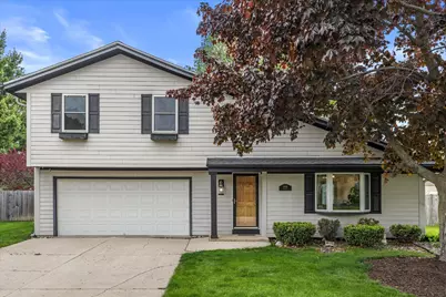 2640  Moraine Ct, Racine, WI 53402 - Photo 2