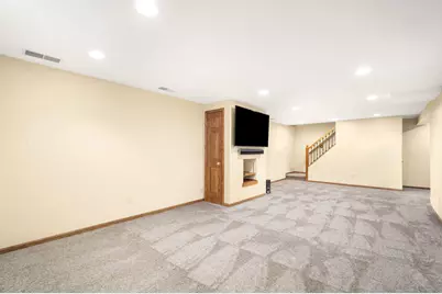 15025 W Vera Cruz Dr, New Berlin, WI 53151 - Photo 26