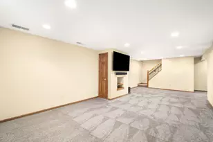 15025 W Vera Cruz Dr, New Berlin, WI 53151 - Photo 26