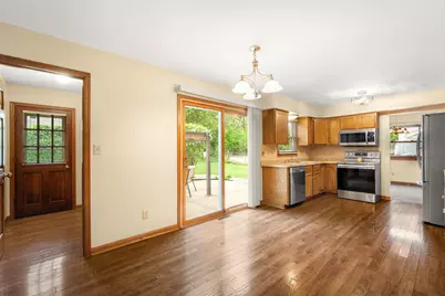 15025 W Vera Cruz Dr, New Berlin, WI 53151 - Photo 8
