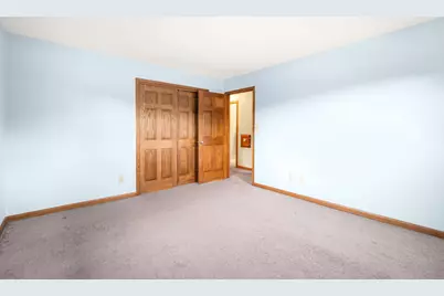 15025 W Vera Cruz Dr, New Berlin, WI 53151 - Photo 22
