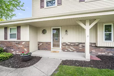 15025 W Vera Cruz Dr, New Berlin, WI 53151 - Photo 2