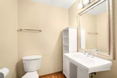 15025 W Vera Cruz Dr, New Berlin, WI 53151 - Photo 10
