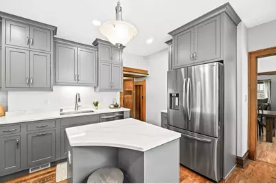 2209 N 62nd St, Wauwatosa, WI 53213 - Photo 12