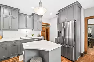 2209 N 62nd St, Wauwatosa, WI 53213 - Photo 12