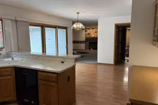 8232 Cooper Rd, Pleasant Prairie, WI 53142 - Photo 14