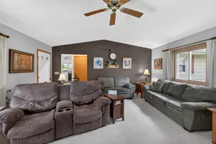 350 Clinton St, Kewaskum, WI 53040 - Photo 10