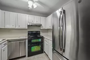 4215 N 100th St, Milwaukee, WI 53222 - Photo 6