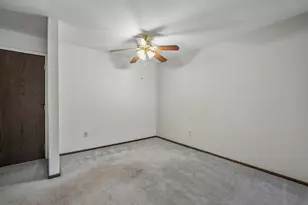 4215 N 100th St, Milwaukee, WI 53222 - Photo 10