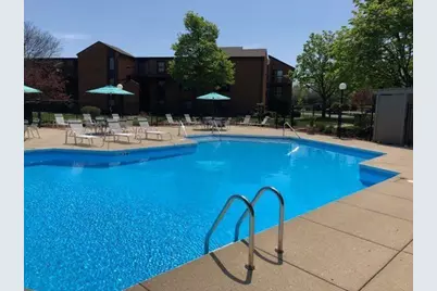 6100 W Stonehedge Dr #120, Greenfield, WI 53220 - Photo 28