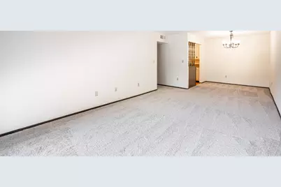 6100 W Stonehedge Dr #120, Greenfield, WI 53220 - Photo 10