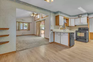 695 Bruce St, Fond du Lac, WI 54935 - Photo 6