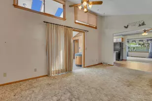 695 Bruce St, Fond du Lac, WI 54935 - Photo 10
