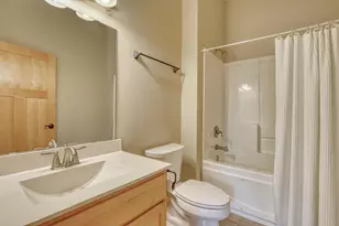 N51W34861 Wisconsin Ave, Oconomowoc, WI 53069 - Photo 18