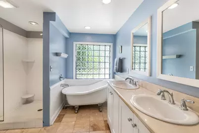 4943 N Diversey Blvd, Whitefish Bay, WI 53217 - Photo 10