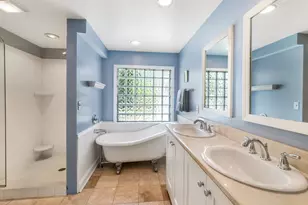 4943 N Diversey Blvd, Whitefish Bay, WI 53217 - Photo 10