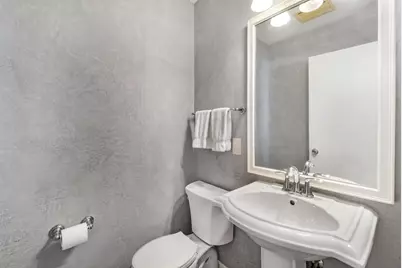 4943 N Diversey Blvd, Whitefish Bay, WI 53217 - Photo 8