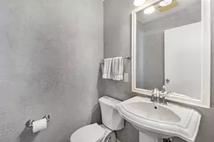 4943 N Diversey Blvd, Whitefish Bay, WI 53217 - Photo 8