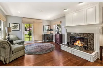 4943 N Diversey Blvd, Whitefish Bay, WI 53217 - Photo 2