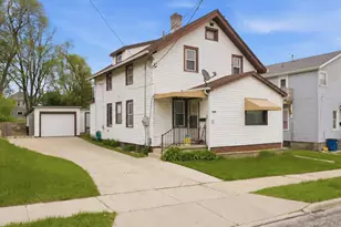 1012 Manila St, Manitowoc, WI 54220 - Photo 1