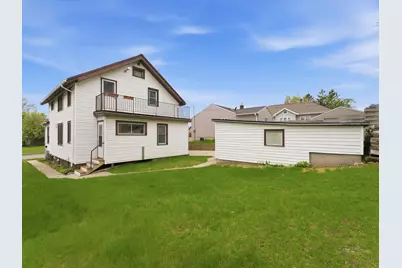 1012  Manila St, Manitowoc, WI 54220 - Photo 4