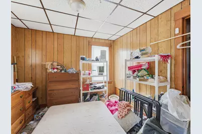 1012  Manila St, Manitowoc, WI 54220 - Photo 8