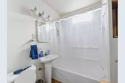 1012  Manila St, Manitowoc, WI 54220 - Photo 18