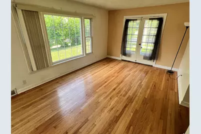 7232 W Fairmount Ave, Milwaukee, WI 53218 - Photo 4