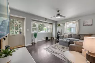 5427 S 112th St St, Hales Corners, WI 53130 - Photo 4