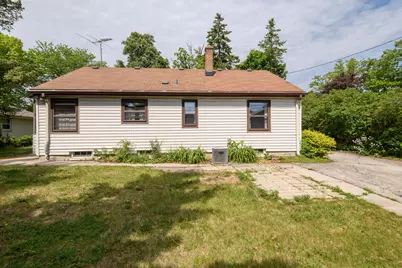 5212 S 20th St, Milwaukee, WI 53221 - Photo 30