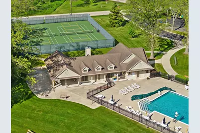 10312 N Versailles Ct, Mequon, WI 53092 - Photo 38