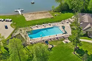 10312 N Versailles Ct, Mequon, WI 53092 - Photo 2