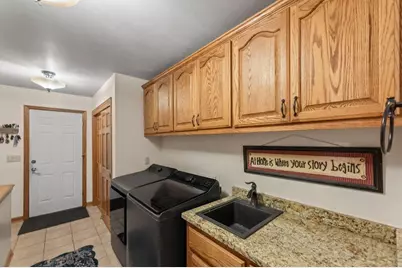 S93W34945  Jericho Dr, Eagle, WI 53119 - Photo 32