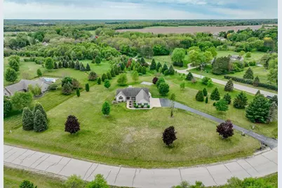 S93W34945  Jericho Dr, Eagle, WI 53119 - Photo 36