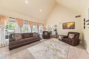 2270 Vincent Dr, Brookfield, WI 53045 - Photo 6