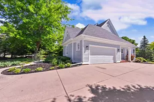 2270 Vincent Dr, Brookfield, WI 53045 - Photo 44