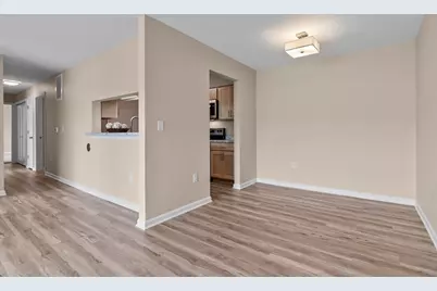 1011 S Second St #6, Delavan, WI 53115 - Photo 6