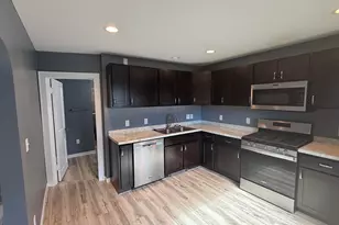 1924 24th St, Two Rivers, WI 54241 - Photo 6