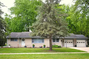 417 W Geneva St, Elkhorn, WI 53121 - Photo 1
